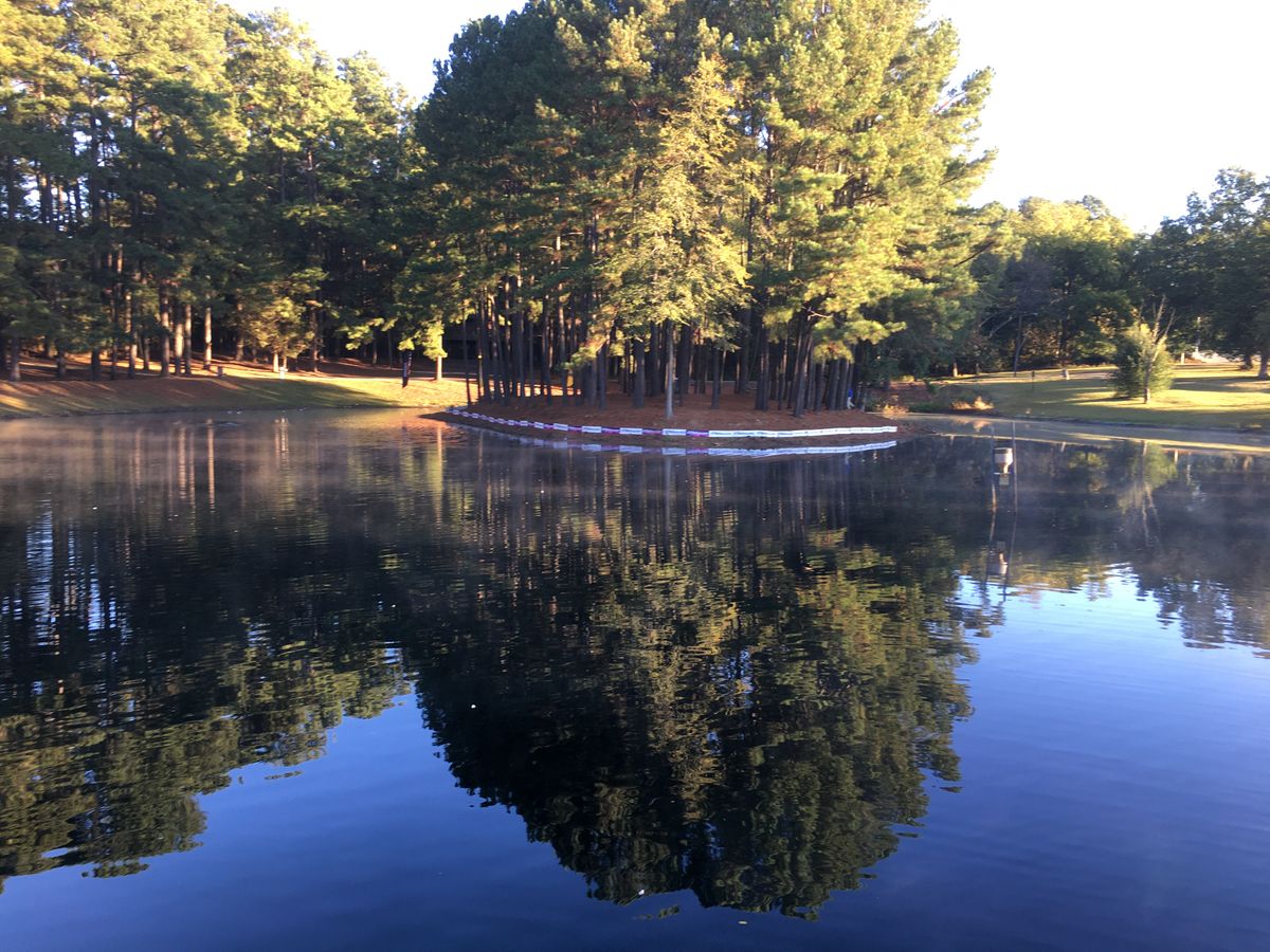 Faylor Lake DiscGolfPark in Beaver Springs